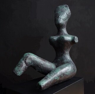 Daniel Gomez; My Cleopatra, 2022, Original Sculpture Other, 13 x 28 cm. Artwork description: 241 Sculpture, Concrete on Stone and metalDimensions Height 27cm, Width 21cm, Depth 13cm   2. 00 kg ...