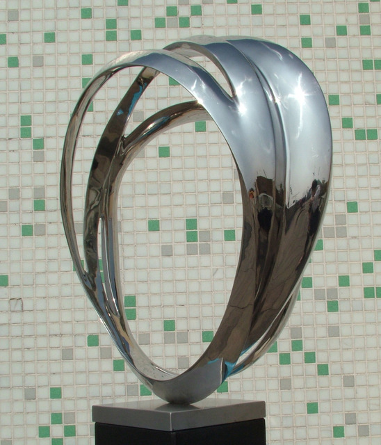 Wenqin Chen  'Eternal Curve No2', created in 2011, Original Sculpture Steel.