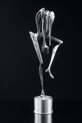 Artist: Claudio Bottero - Title: mistico - Medium: Steel Sculpture - Year: 2010