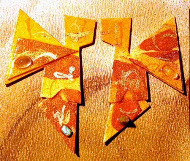 Artist Richard Lazzara. 'Moonstone Quotas Ear Ornaments' Artwork Image, Created in 1989, Original Pastel. #art #artist