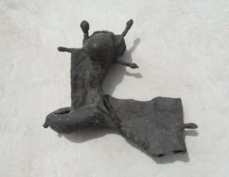 Artist: Stefan Van Der Ende - Title: special animal - Medium: Bronze Sculpture - Year: 2002