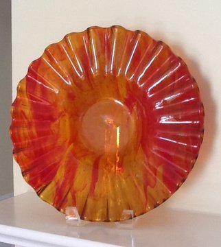 Judit Gabor, Heron, 2009, Original Glass Fused, size_width{Ruffle_plate-1477925154.jpg} X 27 cm