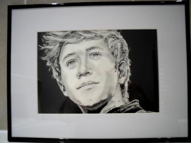 Artist Chris Jones. 'Niall Horan One Direction' Artwork Image, Created in 2013, Original Drawing Pencil. #art #artist