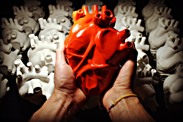 Luca Vallone  'Heart', created in 2018, Original Sculpture Ceramic.