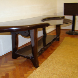 Table, Vojo Stojanovski